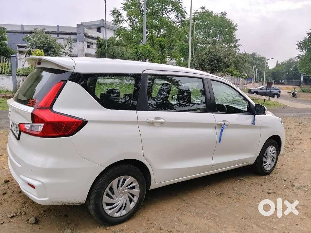 Maruti Ertiga Vxi 2025