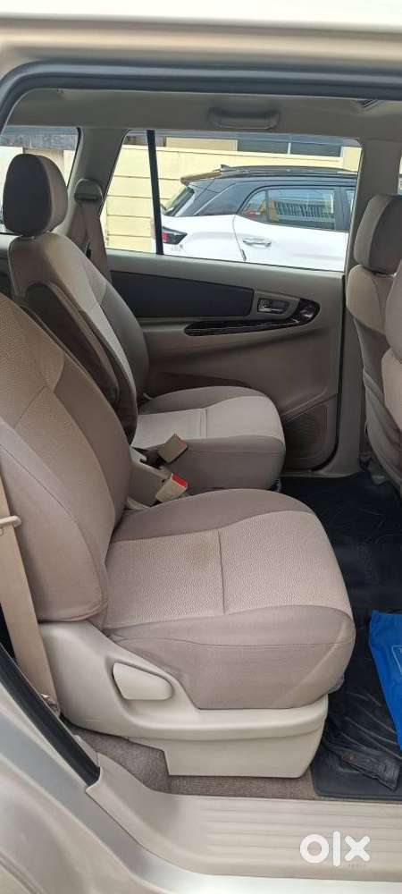 Toyota Innova 2.5 V 7 Str, 2015, Diesel