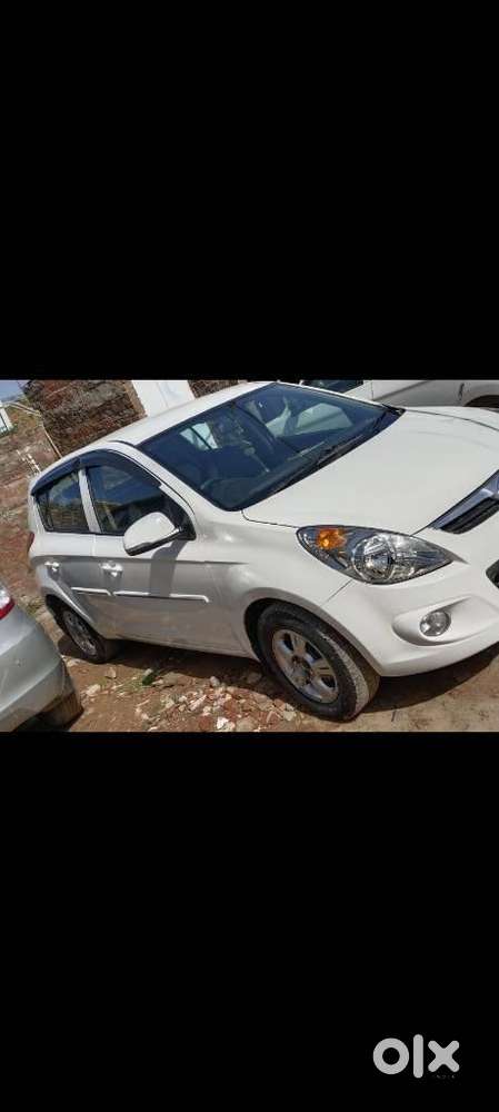 Hyundai I20 Diesel Sportz, 2011, Diesel