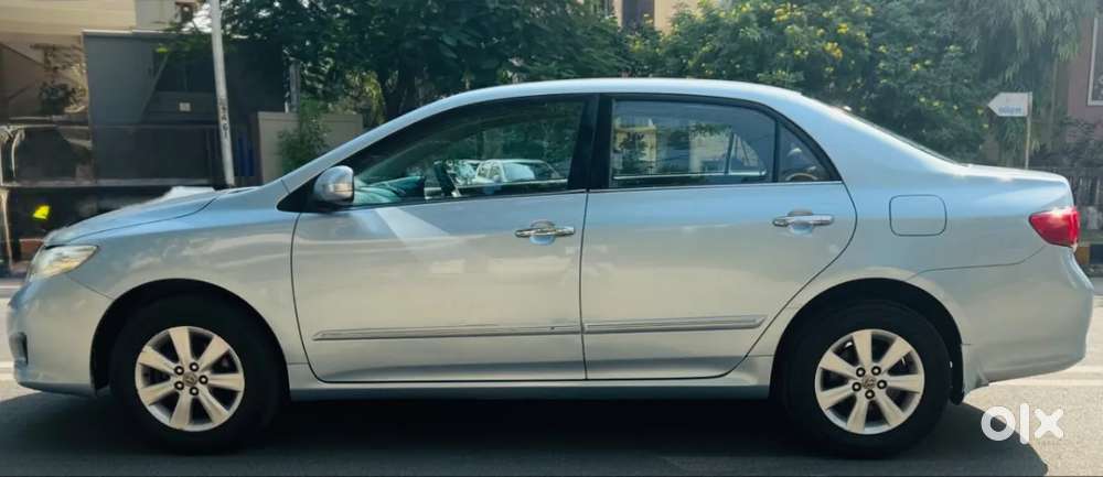 Toyota Corolla Altis 1.8 G, 2010, Petrol