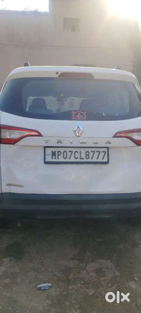 Renault Triber 2022 Petrol 100000 Km Driven