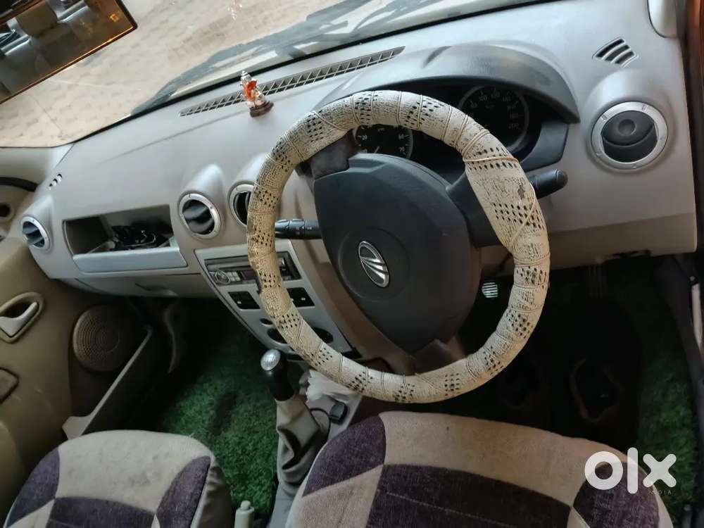 Mahindra E Verito 2012