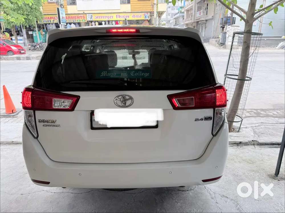 Toyota Innova Crysta 2020 Diesel 132000 Km Driven