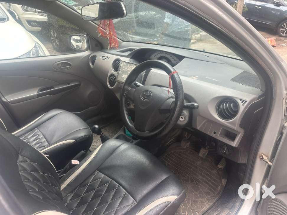 Toyota Etios 2010-2012 G, 2011, Petrol