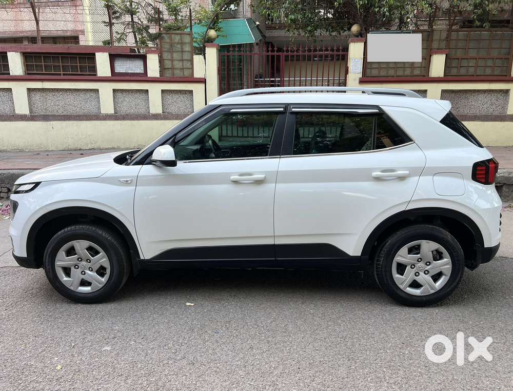 Hyundai Venue S 1.2 Petrol, 2022, Petrol