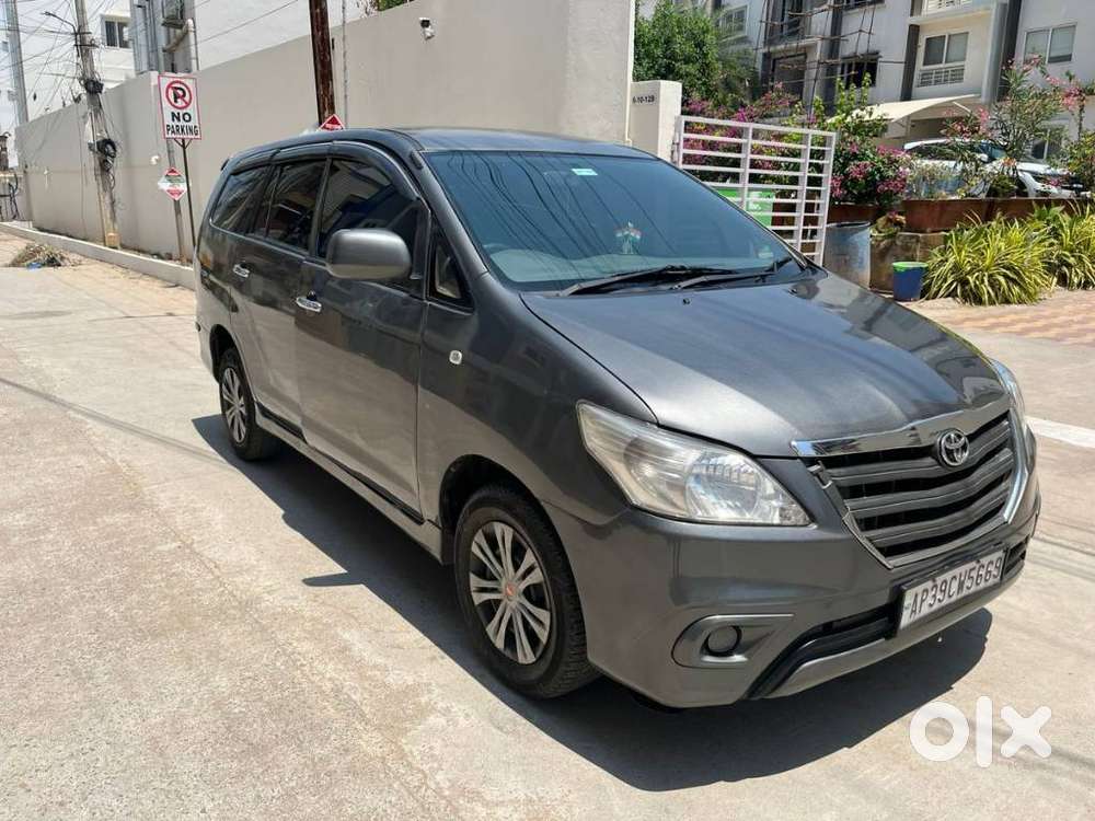 Toyota Innova 2.5 G (diesel) 8 Seater, 2014, Diesel