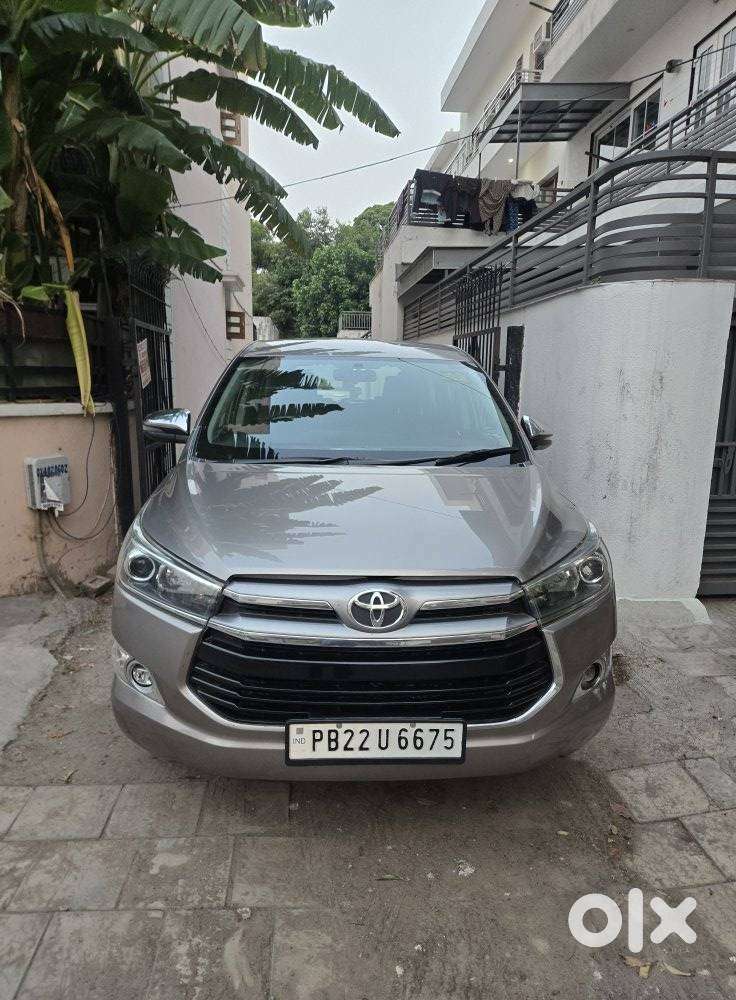 Toyota Innova Crysta 2.8z Automatic, 2018, Diesel