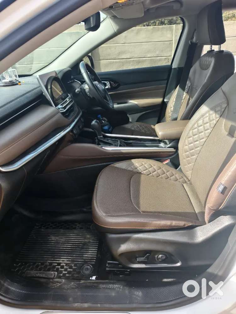 2024 Jeep Meridian Limited (o) At Diesel 4x2- 7 Seater Top-end Variant