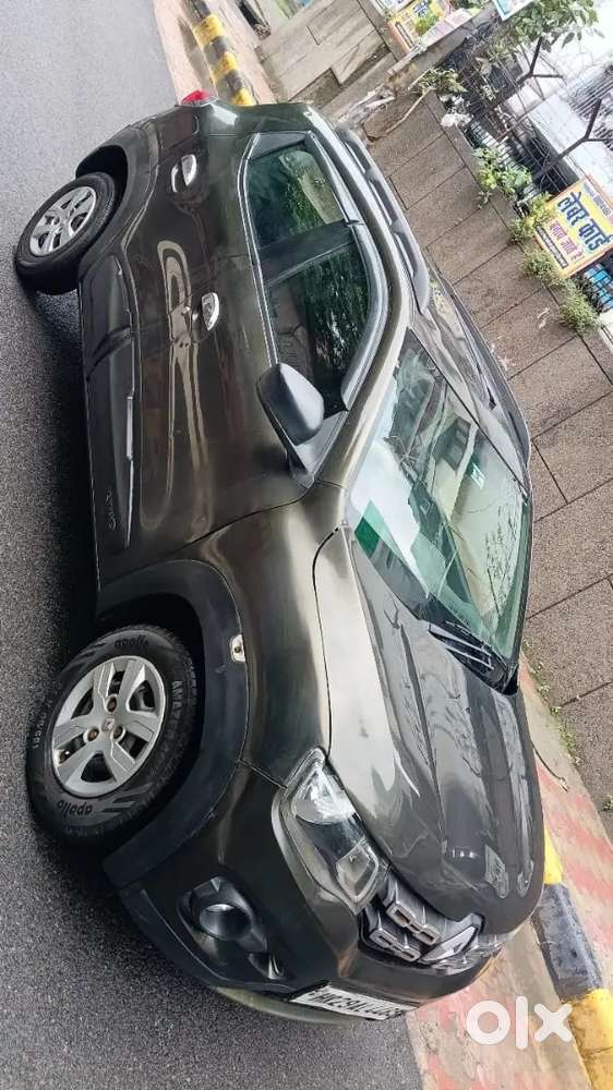 Urgent Saleeeee___renault Kwid Petrol 2016