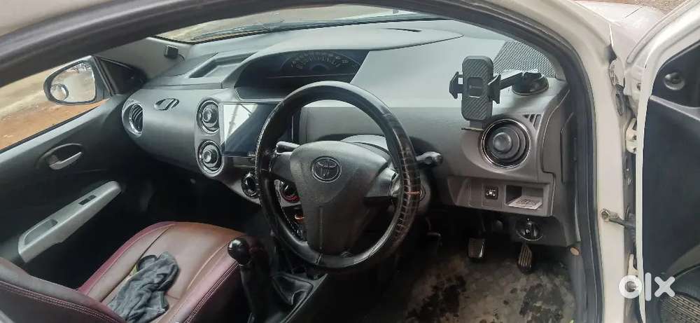 Toyota Etios 2014 Cng & Hybrids 200000 Km Driven