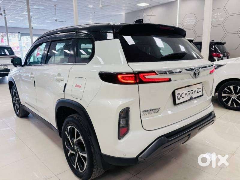 Toyota Urban Cruiser Hyryder V Hybrid Aero Edition, 2023, Petrol