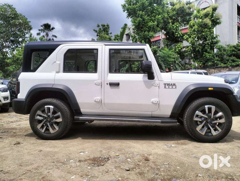 Mahindra Thar Roxx Ax7 L Petrol At 2wd, 2026, Petrol
