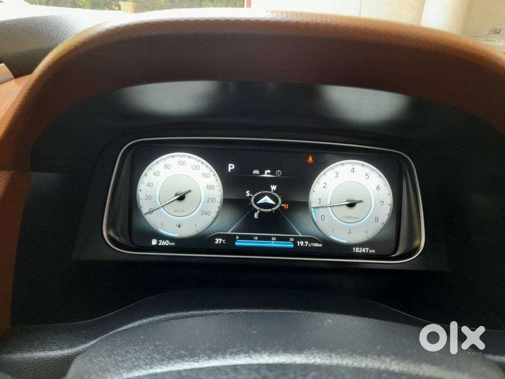 Hyundai Alcazar 2.0 Signature (o) Petrol At 7 Str, 2022, Petrol