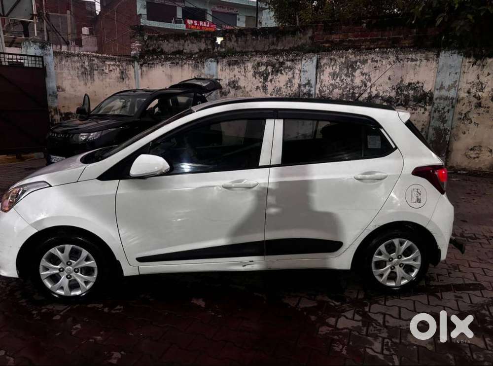 Hyundai Grand I10 Sportz 2016