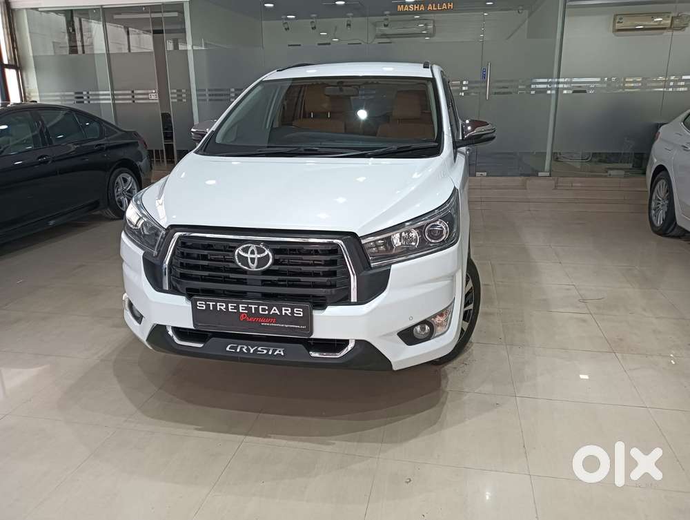 Toyota Innova Crysta 2.4 Z 7 Str, 2025, Diesel