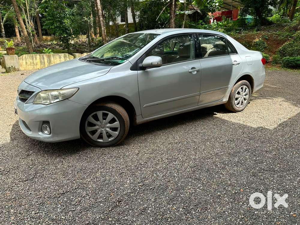 Toyota Corolla Altis 2012