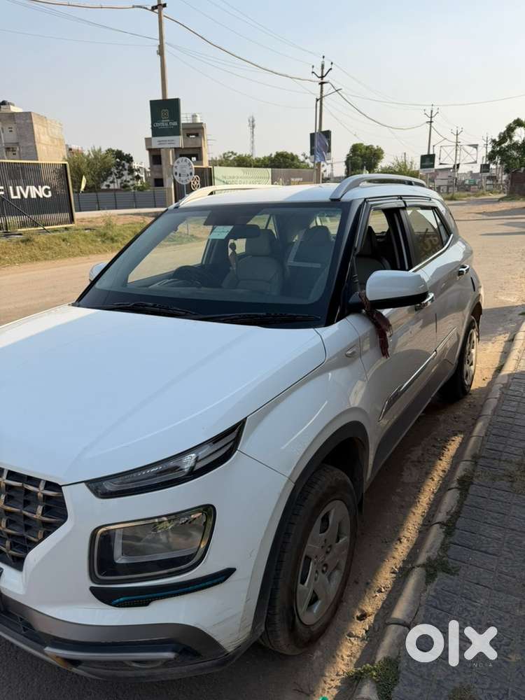 Hyundai Venue Petrol 2020