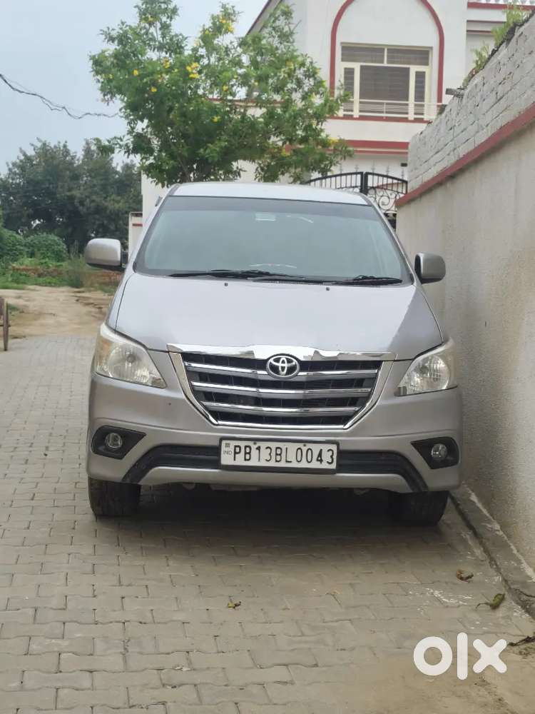 Toyota Innova 2.5 G4 2015