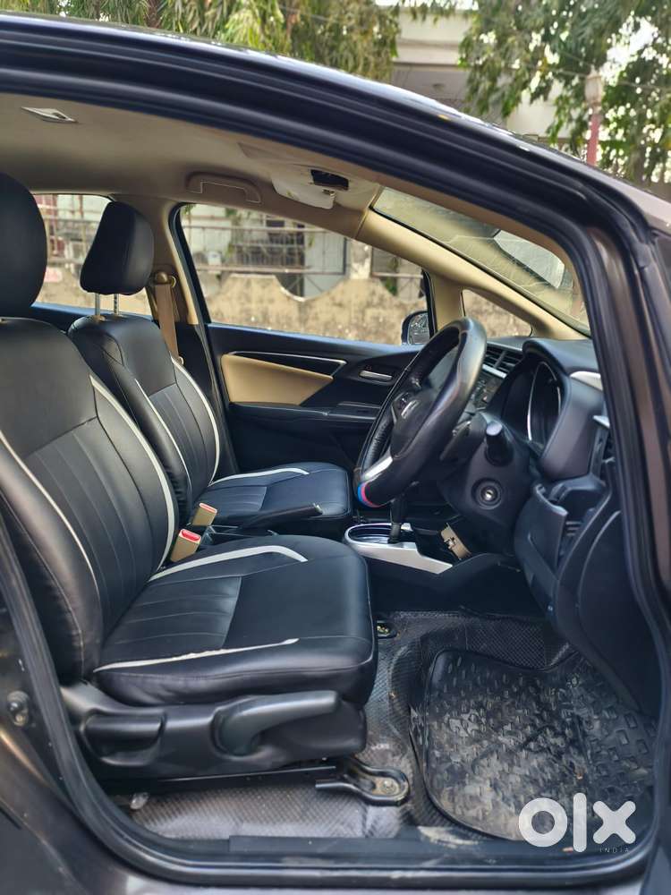 Honda Jazz V Automatic, 2016, Petrol