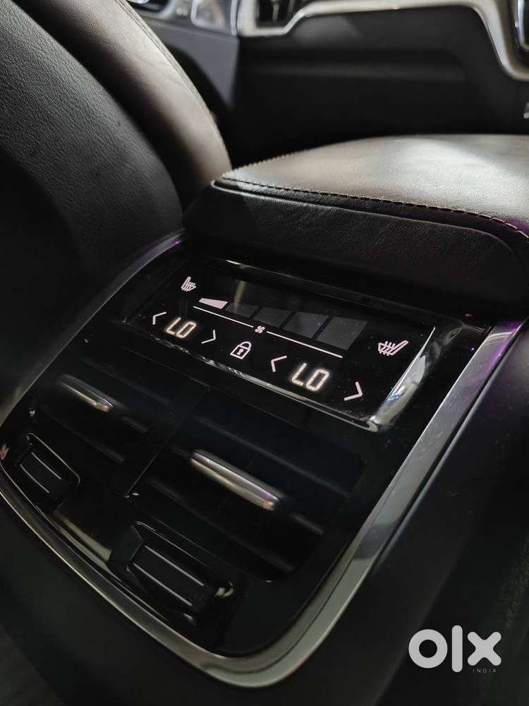Volvo Xc60 D5 Awd Automatic, 2019, Diesel