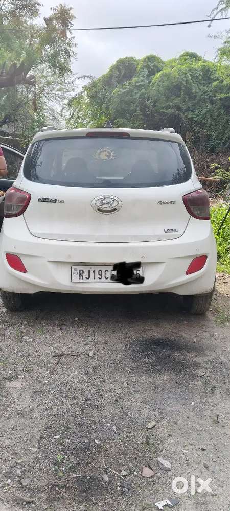 Hyundai Grand I10 Sportz डीज़ल 2016
