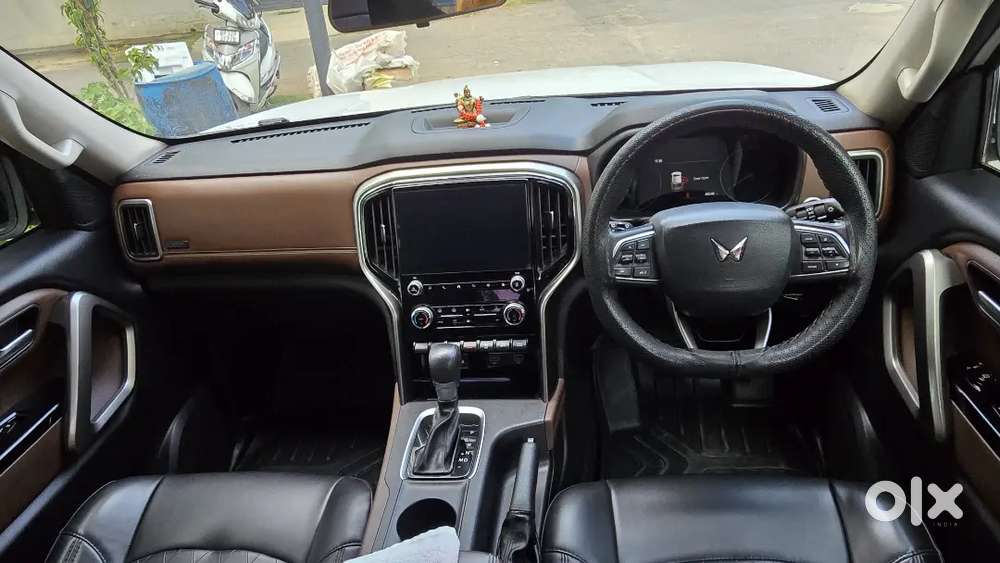 Scorpio N Z8 Automatic Show Room Conditions With Best Interior