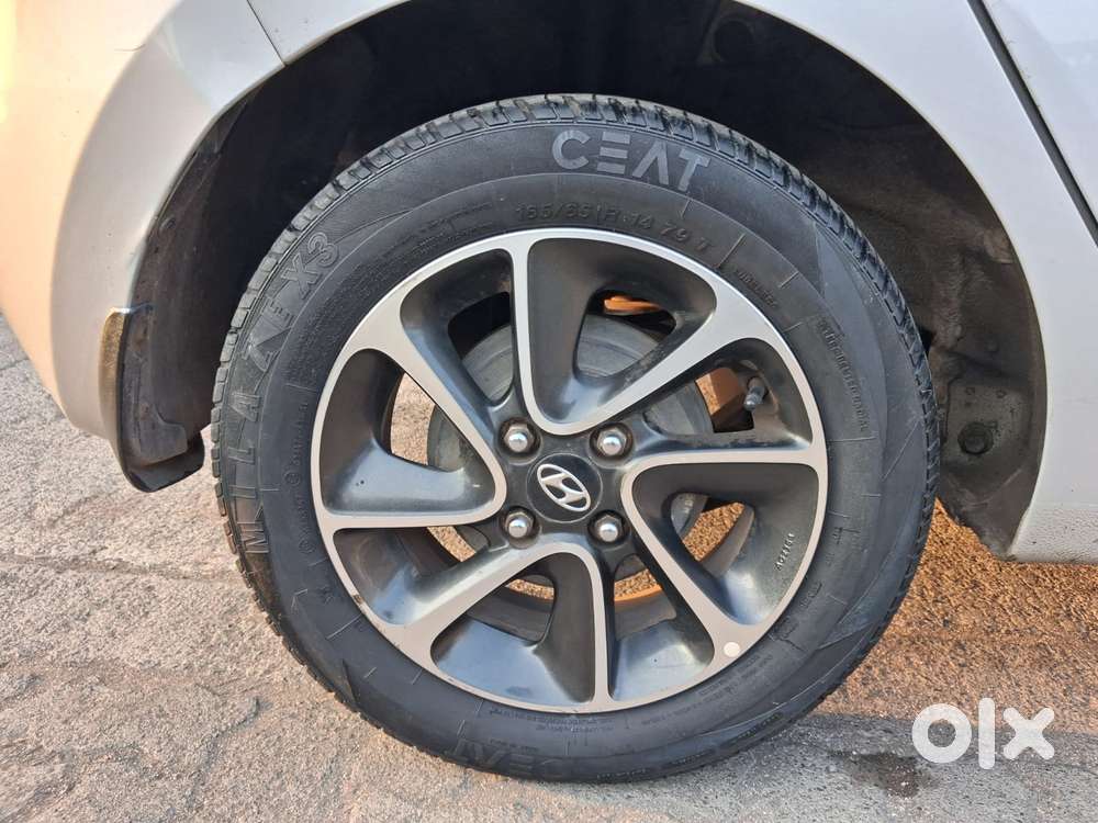 Hyundai Grand I10 At Sportz, 2017, Petrol
