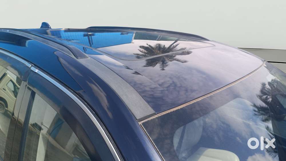 Mahindra Xuv700 2.0 Ax 7 Petrol At Str, 2022, Petrol