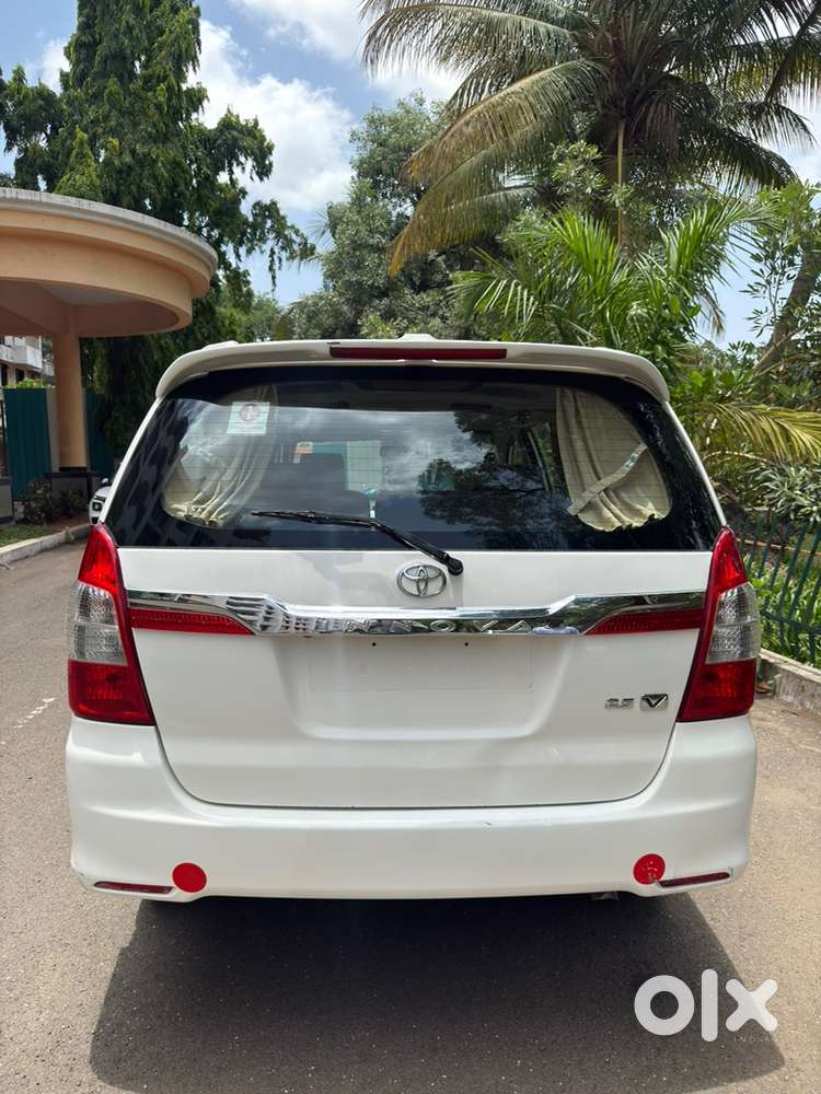 Toyota Innova Diesel 2015