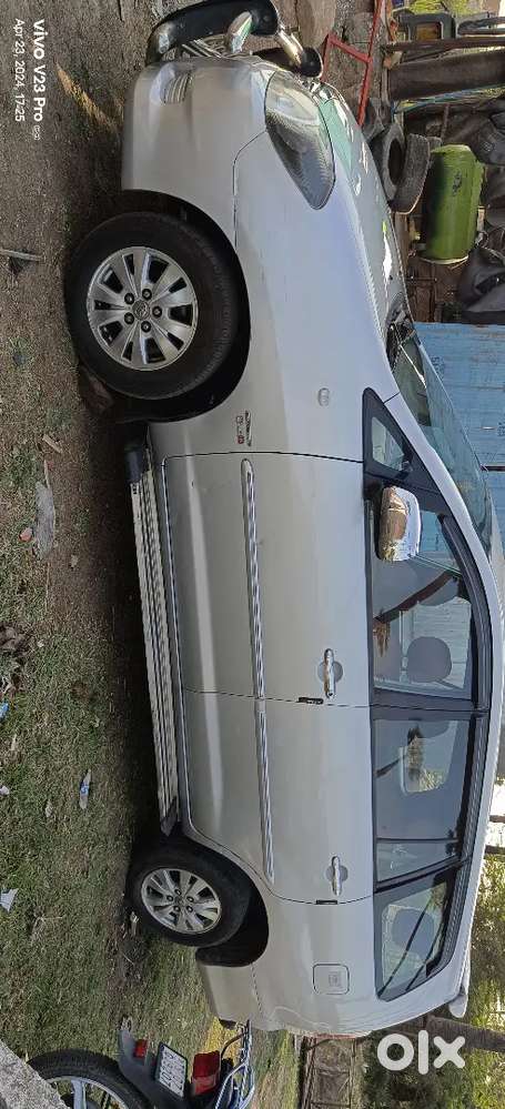Toyota Innova 2009 Diesel 250000 Km Driven