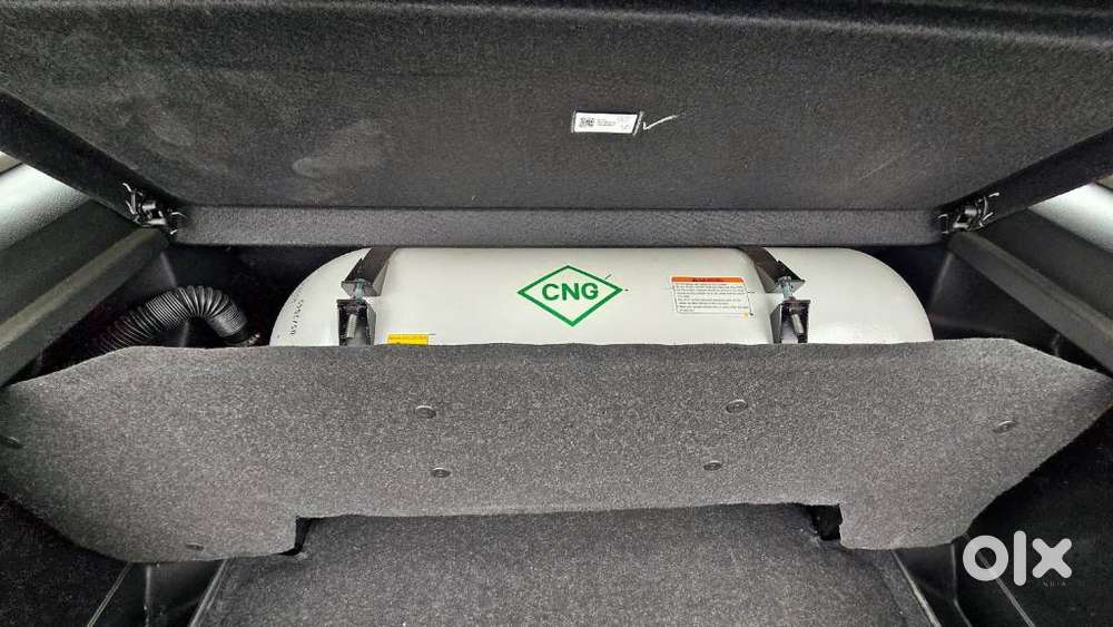 Maruti Suzuki Brezza 1.5 Zxi Cng, 2025, Cng & Hybrids