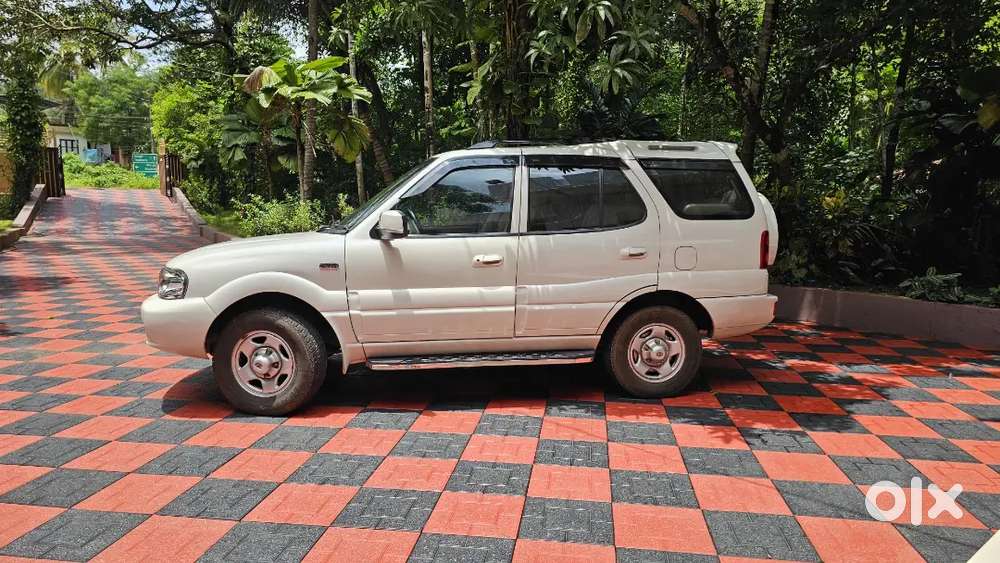 Tata Safari Dicor Diesel 2010
