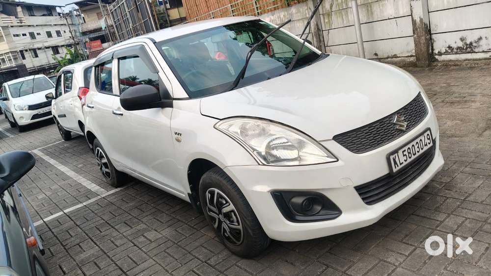 Maruti Suzuki Swift Lxi Option, 2015, Petrol