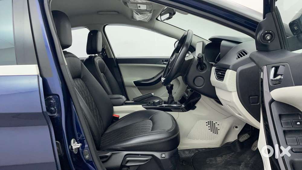 Tata Nexon Xz Plus Luxs, 2023, Petrol