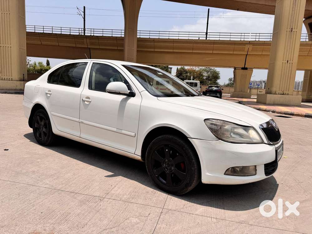 Skoda Laura 1.9 Tdi At Elegance, 2010, Diesel