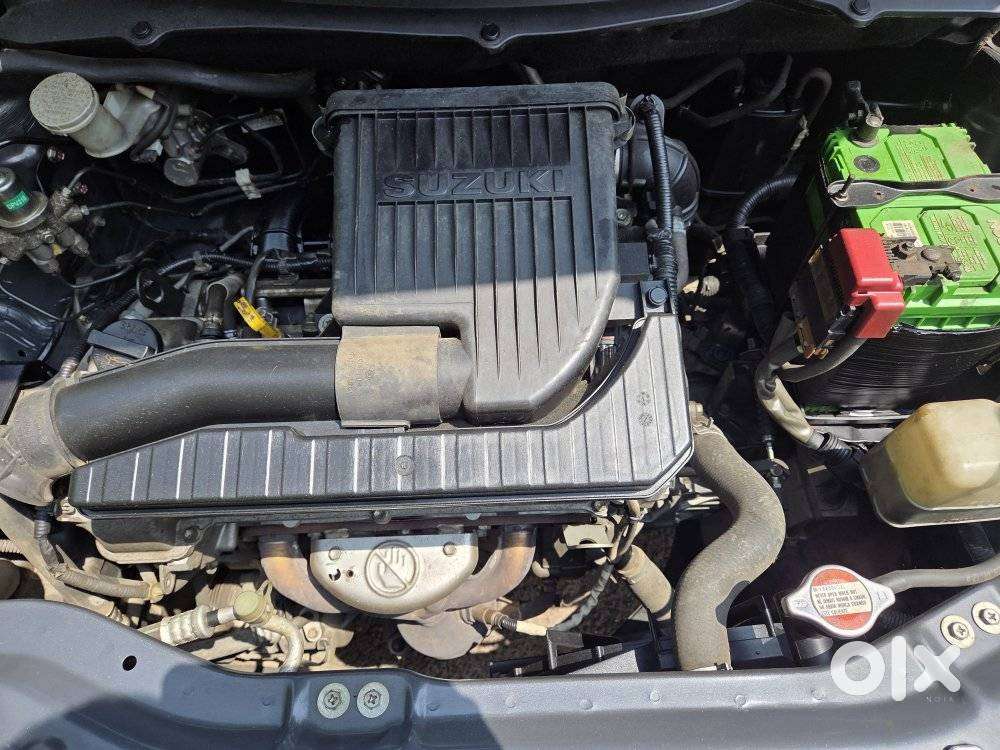 Maruti Suzuki Swift Vxi + Manual, 2012, Petrol