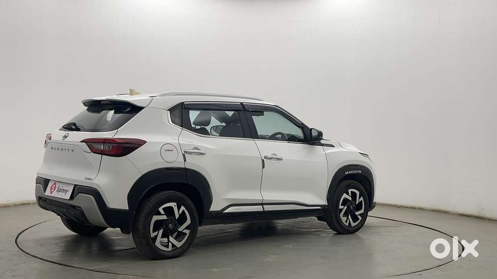 Nissan Magnite 1.0 Xv, 2021, Petrol