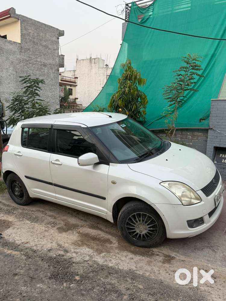 Maruti Suzuki Swift 2010 Car