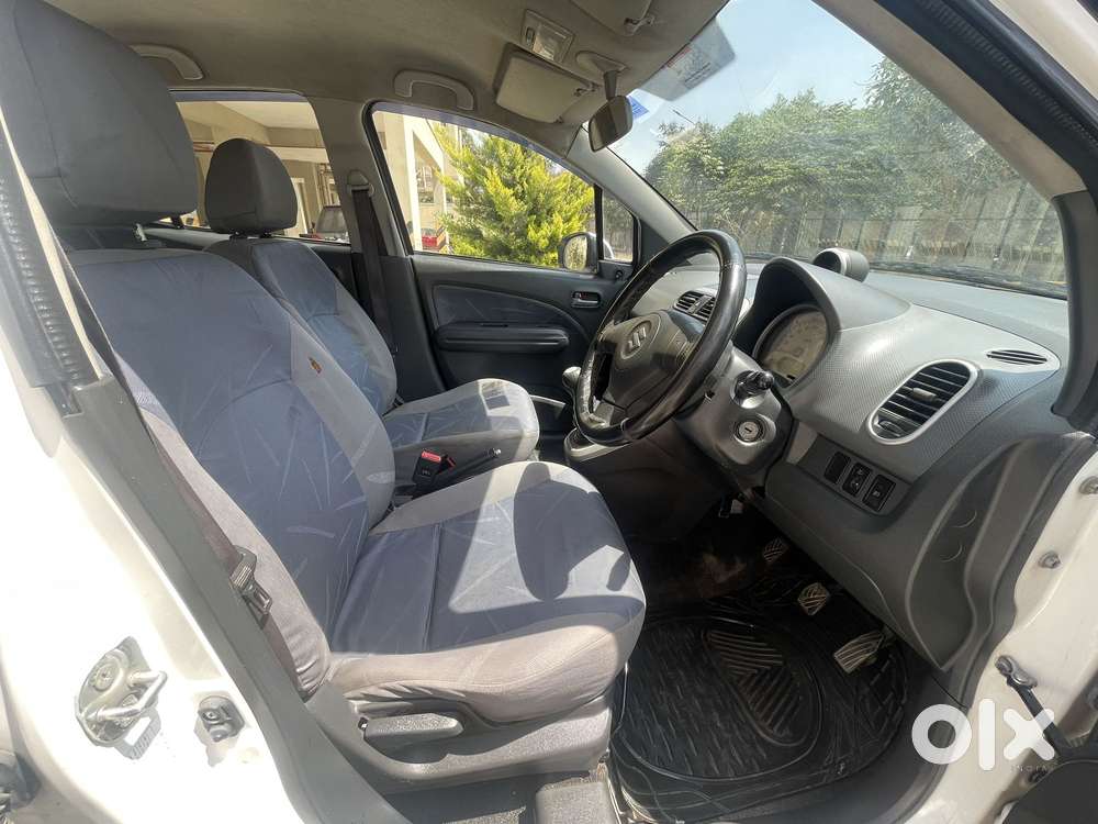 Maruti Suzuki Ritz Vxi, 2012, Petrol