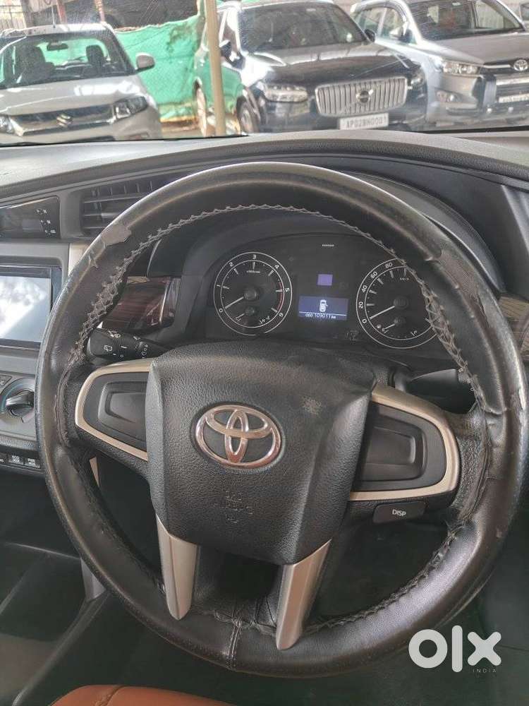 Toyota Innova Crysta 2.8 Gx At 8s, 2018, Diesel