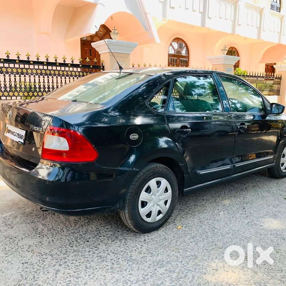 Skoda Rapid 2011-2013 1.6 Mpi At Elegance, 2012, Petrol