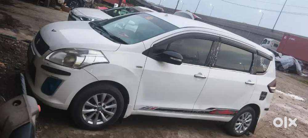 Maruti Suzuki Ertiga 2012
