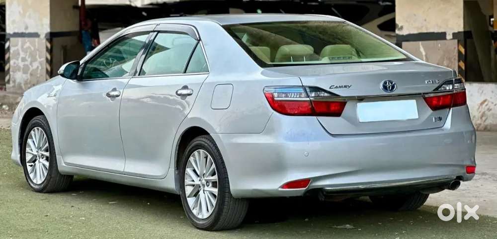 Toyota Camry 2016 Petrol Well Maintained