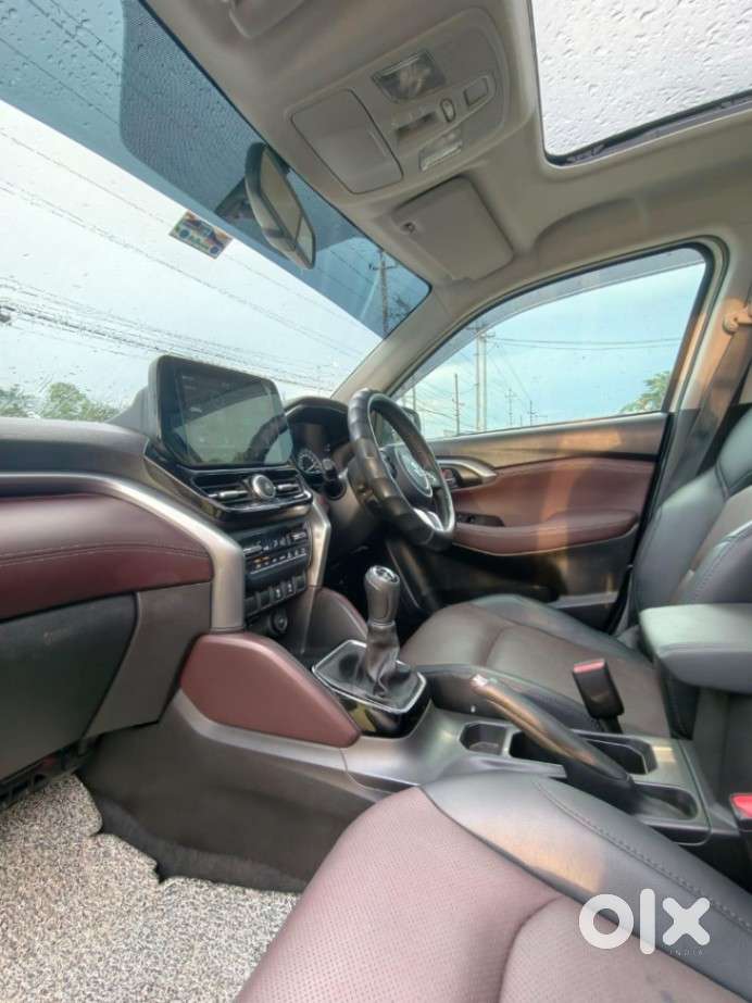 Maruti Suzuki Grand Vitara Smart Hybrid Alpha, 2023, Petrol