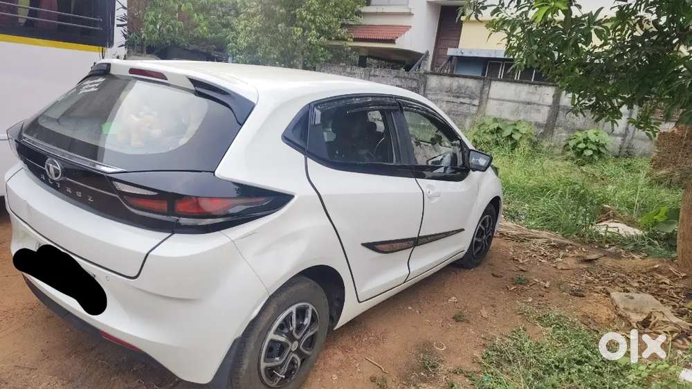 Tata Altroz 1.2 Xe Plus Petrol 2020