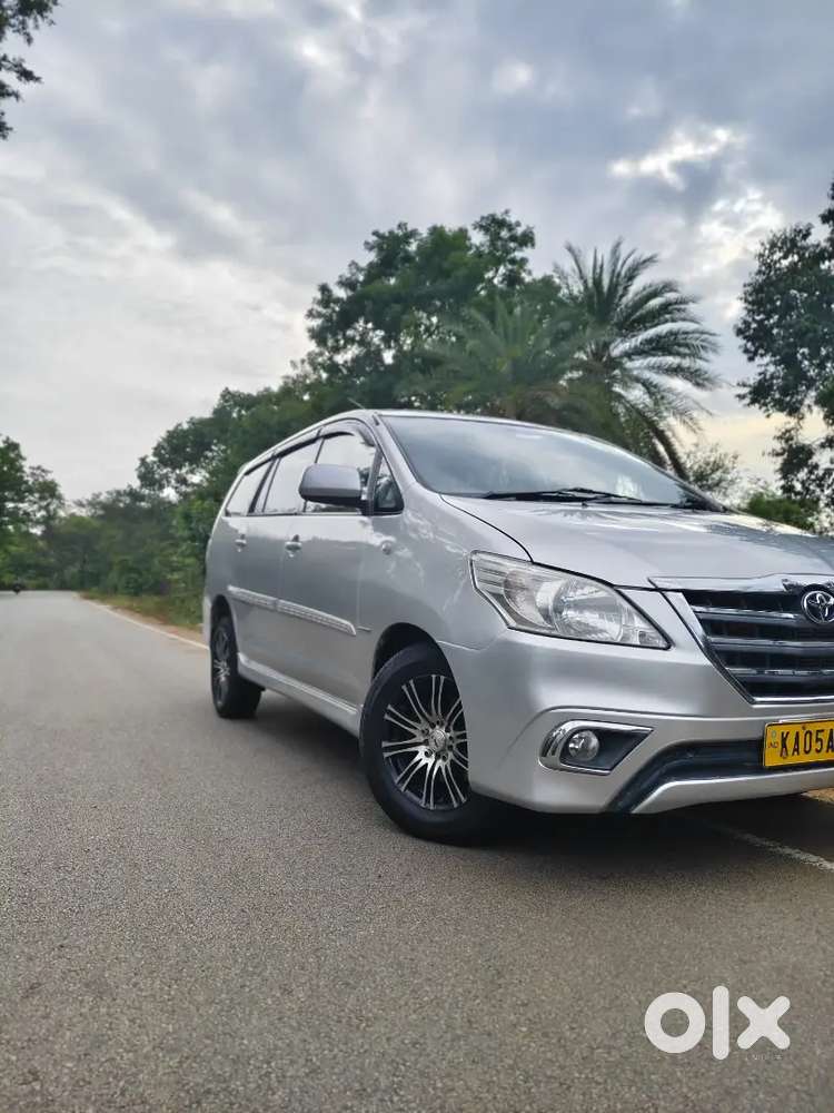Toyota Innova 2.5g Bs4 2011
