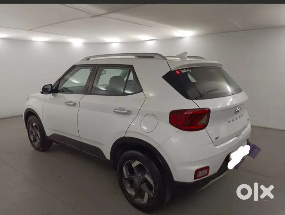 Hyundai Venue Knight Edition 2019 With Sun Roof