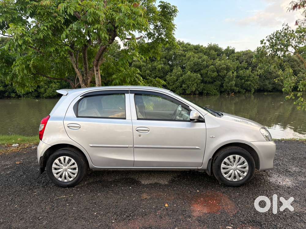 Toyota Etios Liva 2015