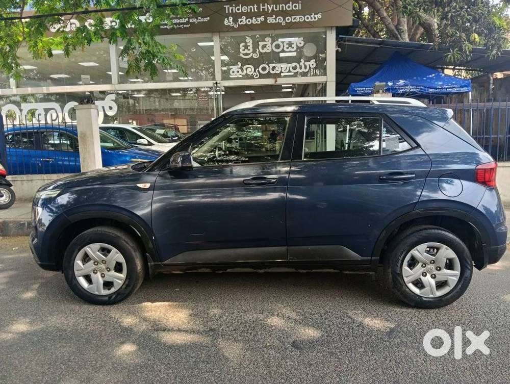 Hyundai Venue S Turbo, 2019, Petrol