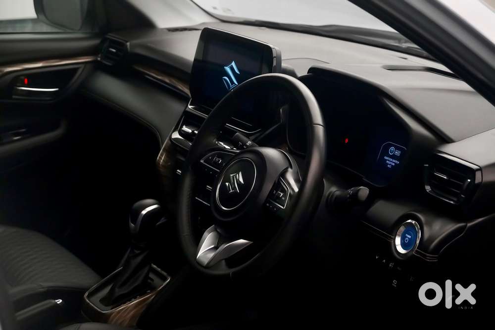 Maruti Suzuki Grand Vitara 1.5 Alpha Plus Intelligent Hybrid Ecvt, 2..